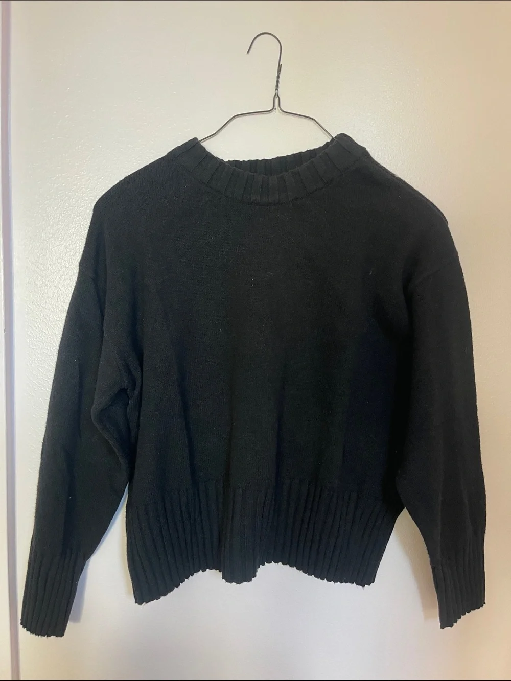 GAP‎ Black Ribbed Crewneck Sweater